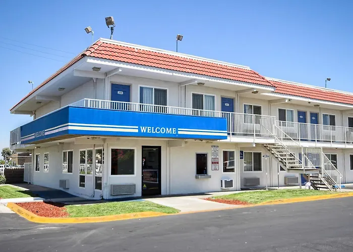 Motel 6-Fresno, Ca - Blackstone South