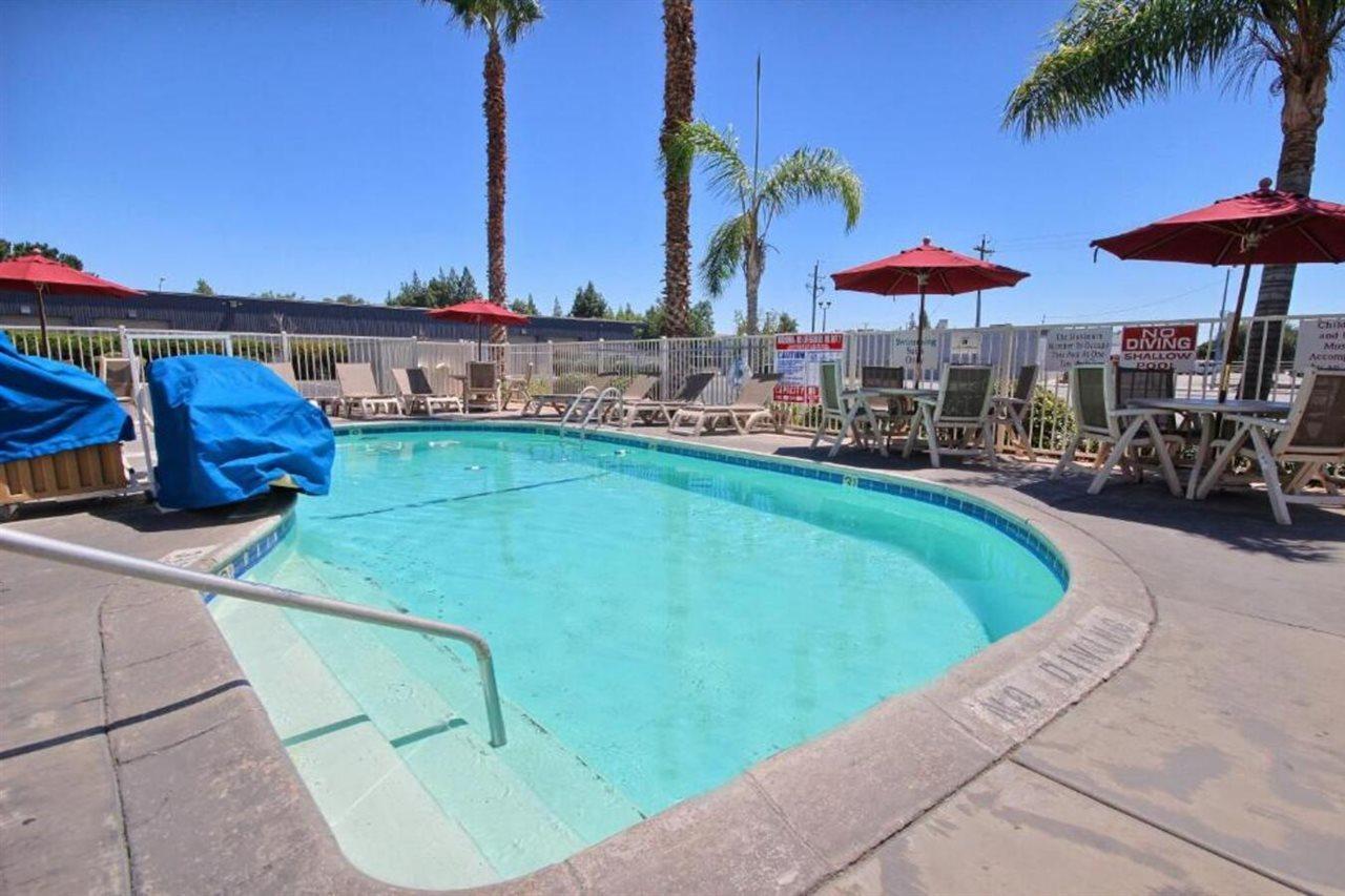 6-fresno, Ca - Blackstone South Hotel 2*
