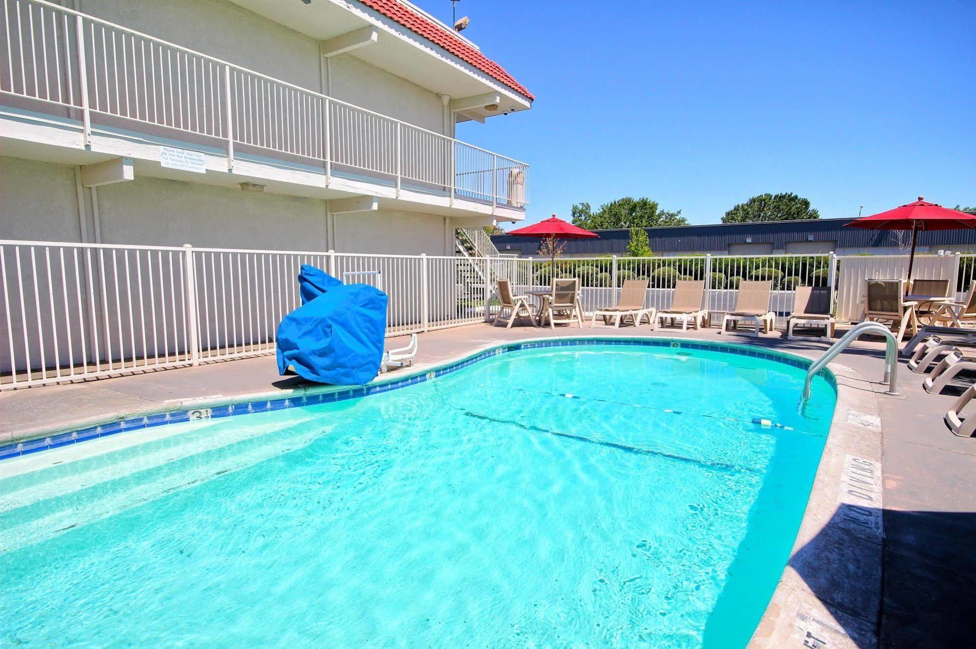 6-fresno, Ca - Blackstone South 2* Fresno