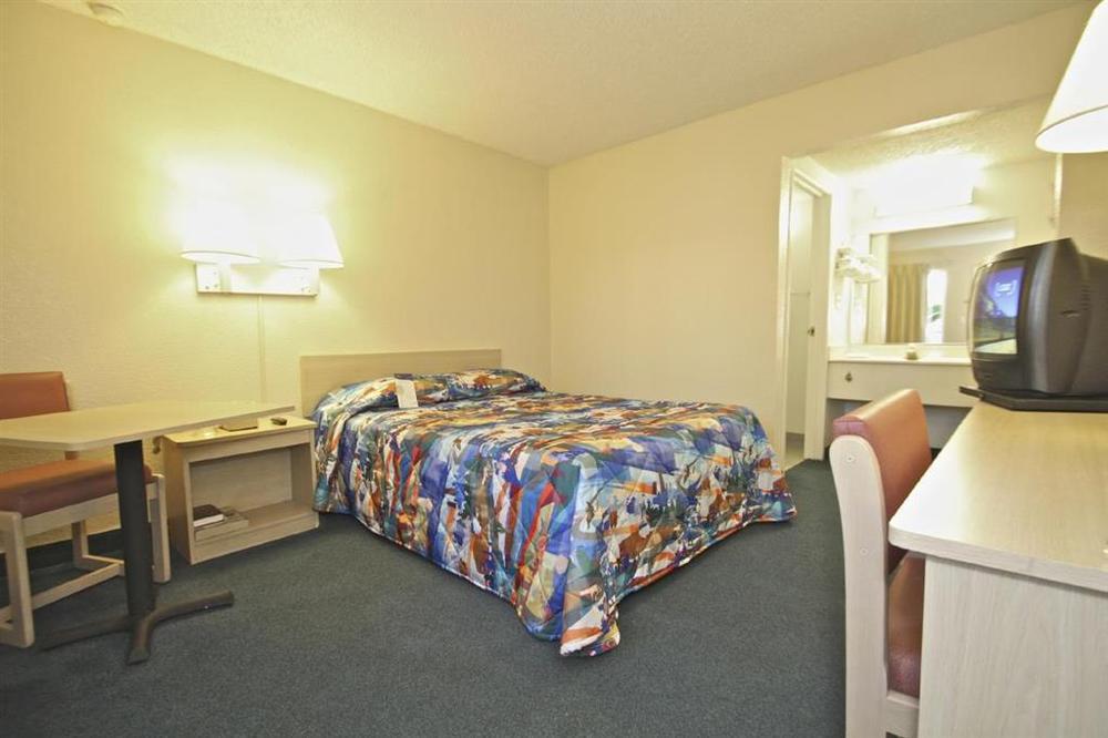 6-fresno, Ca - Blackstone South 2*